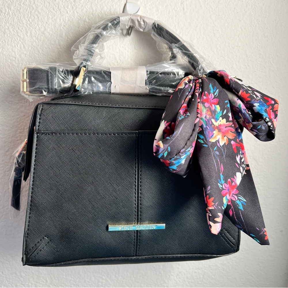 NWT Steve Madden black breese crossbody with scarf